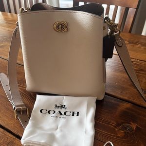 Coach Willow bucket bag cream